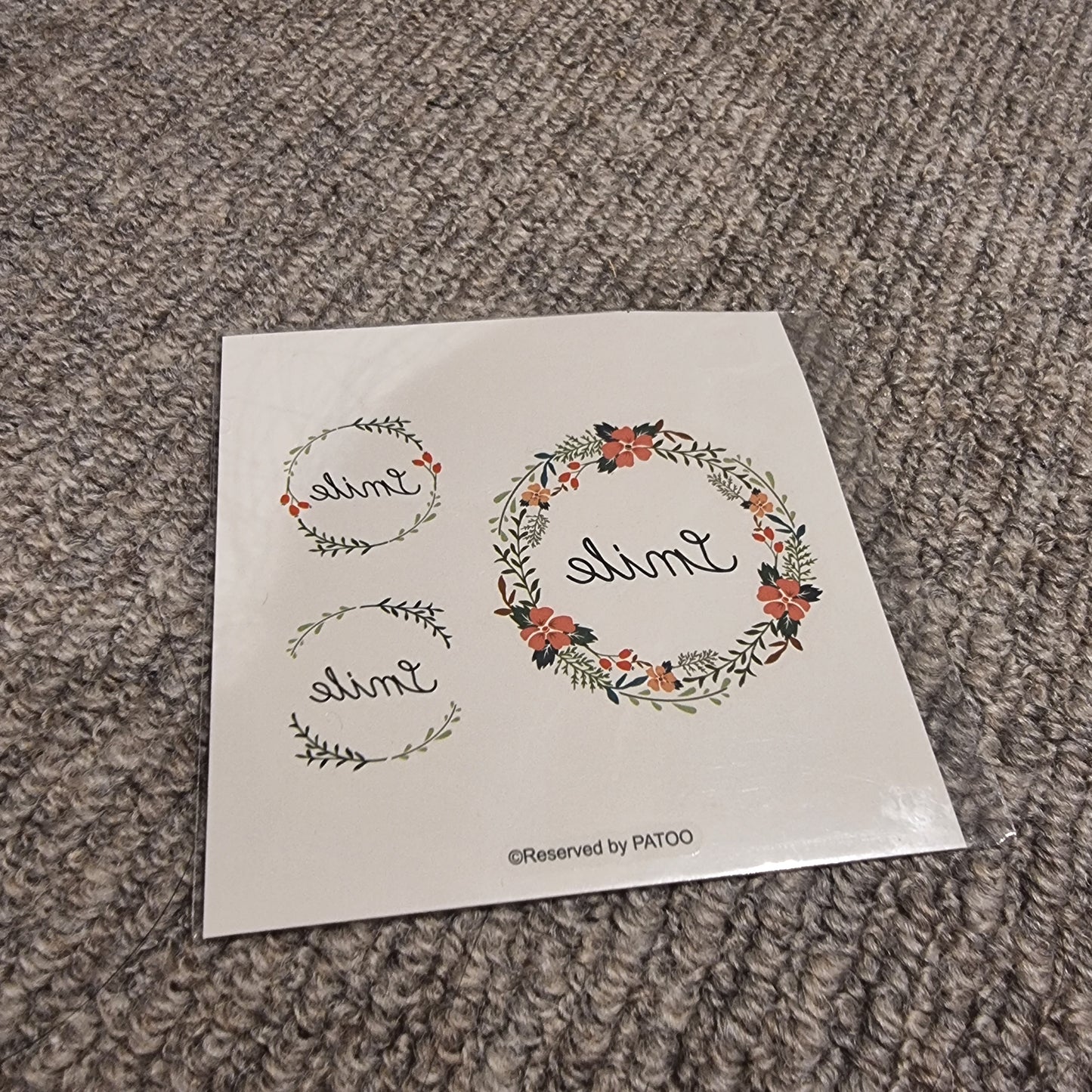 3 in 1 Tattoo "Wreath of Smile"