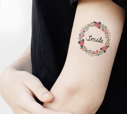 3 in 1 Tattoo "Wreath of Smile"